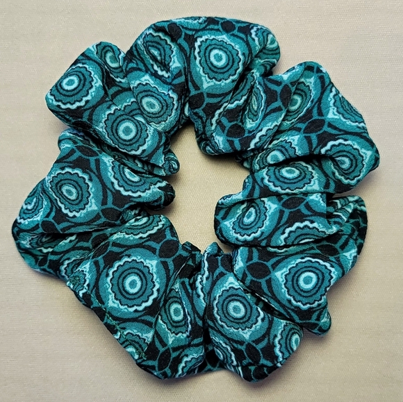 Pick 5 Scrunchies - Handmade - Picture 5 of 7